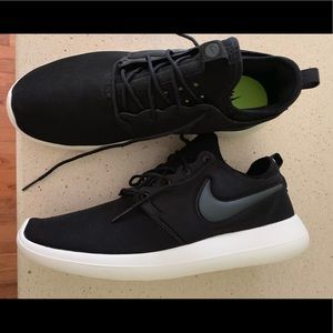 Men’s Nike Roshe 2